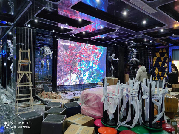 四川室内P2.5全彩显示屏